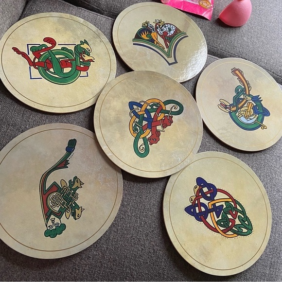 Vintage Connemara Bodhrans Set of 6 Round Celtic
Placemats A6 - Picture 1 of 13